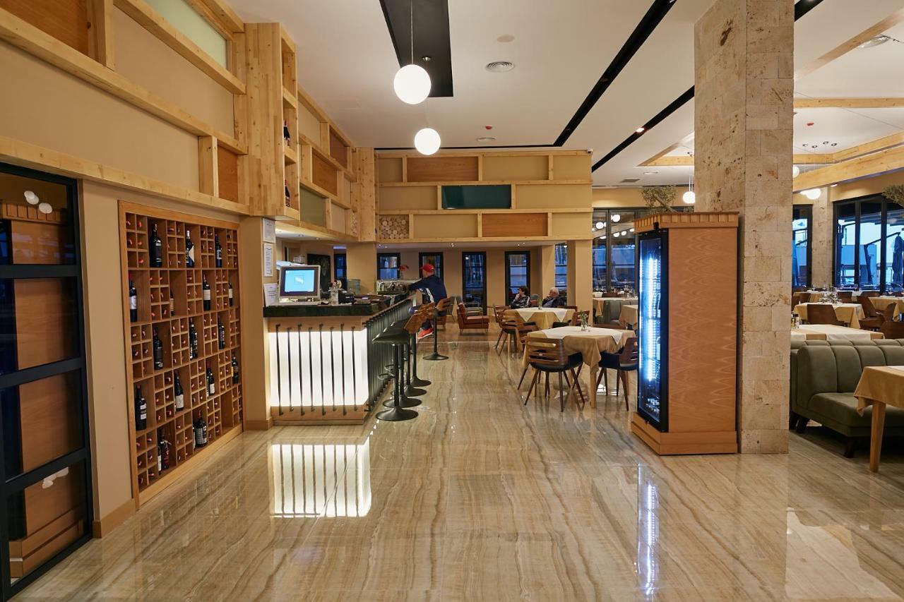 Eter Hotel Голем Екстериор снимка
