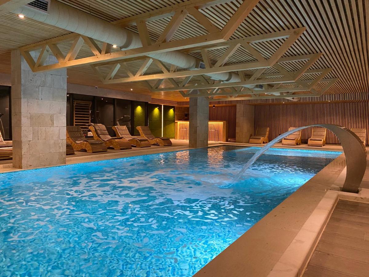 Eter Hotel Голем Екстериор снимка