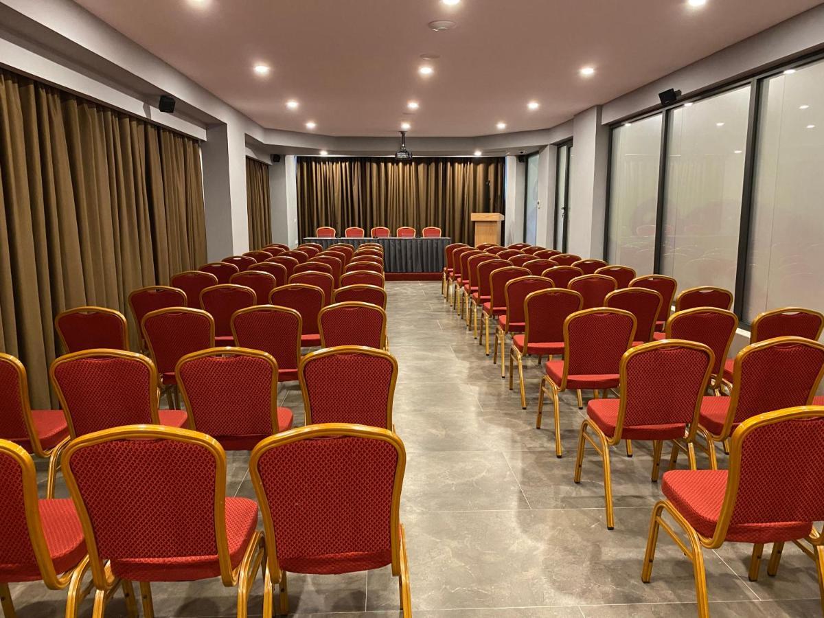Eter Hotel Голем Екстериор снимка
